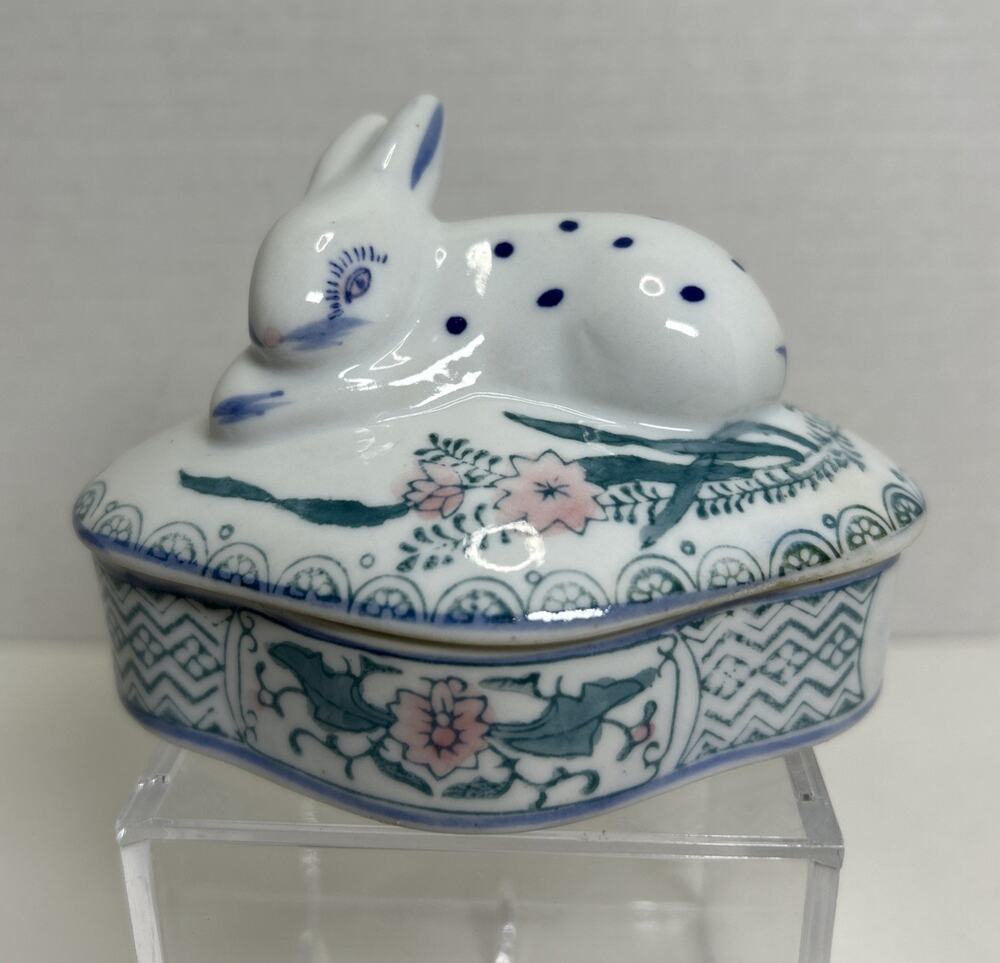 Vtg Bunny Rabbit Ceramic Lidded Trinket Box Dish 4" Blue Floral Asian Easter